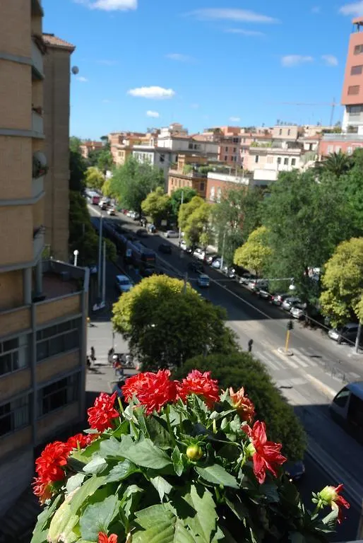 La Casa Di Emma A Trastevere Rome Italie